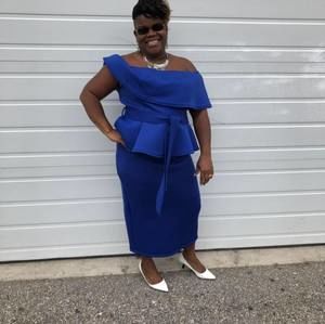 Meet your Posher, Phia